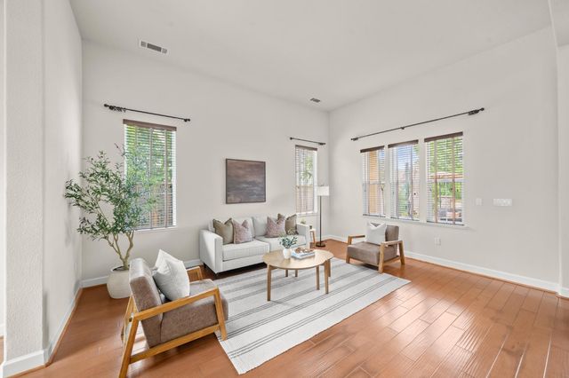 714 Chesterfield Way, Rocklin, CA 95765