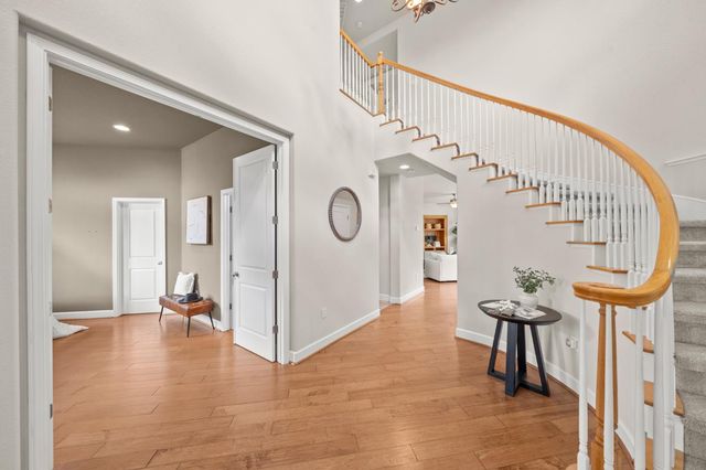 714 Chesterfield Way, Rocklin, CA 95765