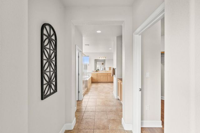 714 Chesterfield Way, Rocklin, CA 95765