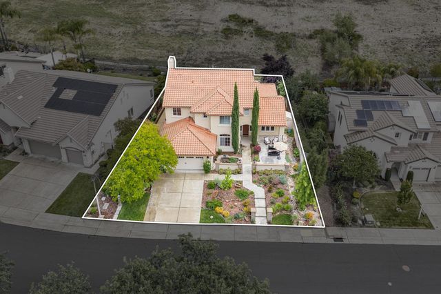714 Chesterfield Way, Rocklin, CA 95765