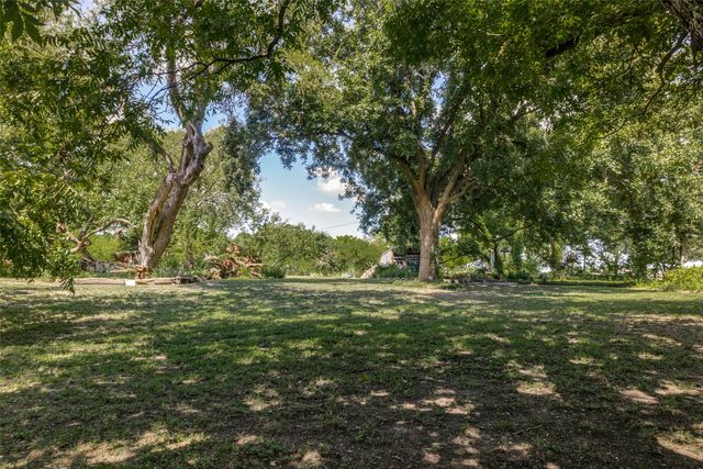 1226 E Campbell Road, Garland, TX 75044