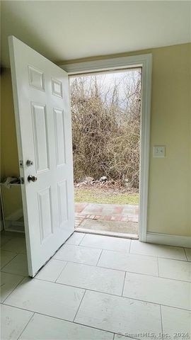 31 Brainerd Road, Branford, CT 06405