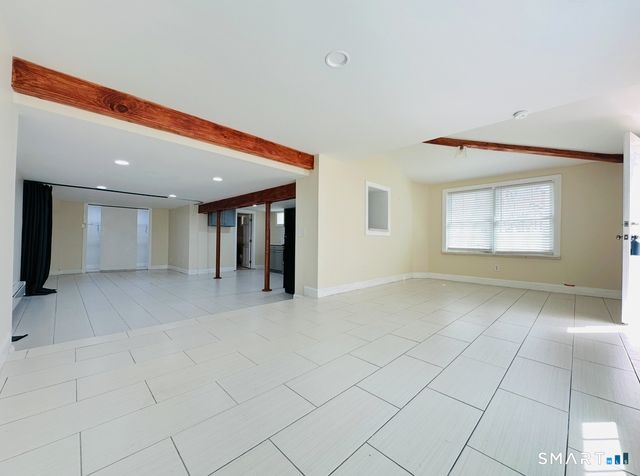 31 Brainerd Road, Branford, CT 06405