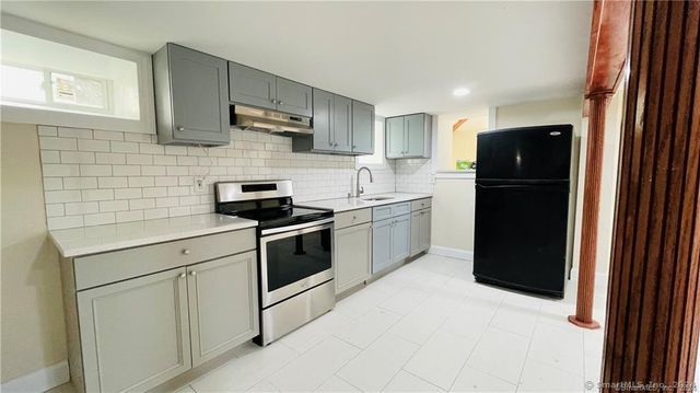 31 Brainerd Road, Branford, CT 06405