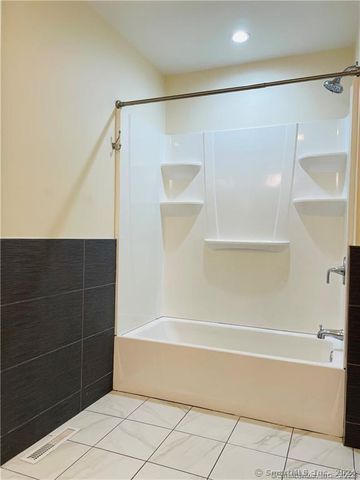 31 Brainerd Road, Branford, CT 06405