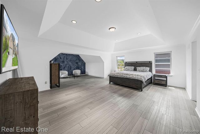 41829 Steinbeck, Novi, MI 48377