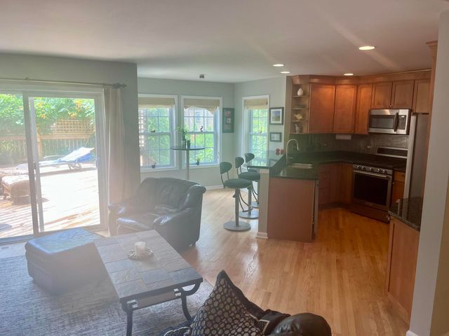 33762 N Oak Street, Grayslake, IL 60030