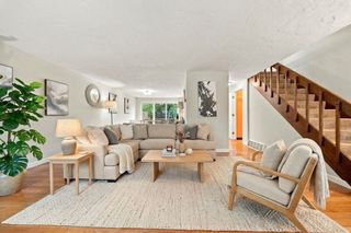 399 Pond St D#1, Braintree, MA 02184