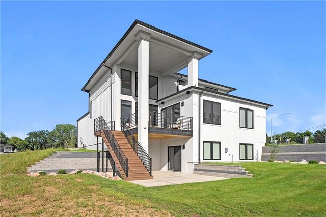 2715 NW 84th Terrace, Kansas City, MO 64154