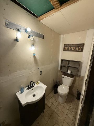 143 Waukesha ROAD, Eagle, WI 53119