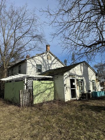 143 Waukesha ROAD, Eagle, WI 53119