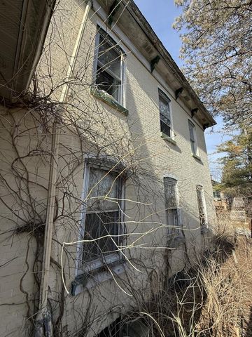 143 Waukesha ROAD, Eagle, WI 53119