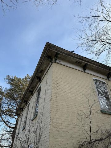 143 Waukesha ROAD, Eagle, WI 53119