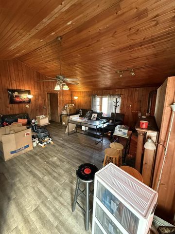 143 Waukesha ROAD, Eagle, WI 53119