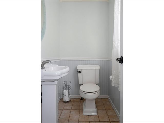 34 Spenstone Avenue, Cranston, RI 02910