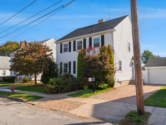 34 Spenstone Avenue, Cranston, RI 02910