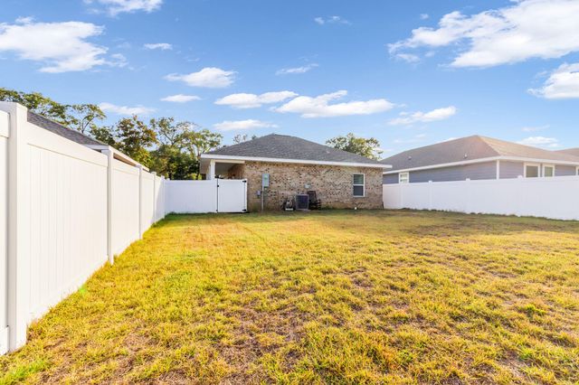 52 Magnolia Street, Niceville, FL 32578