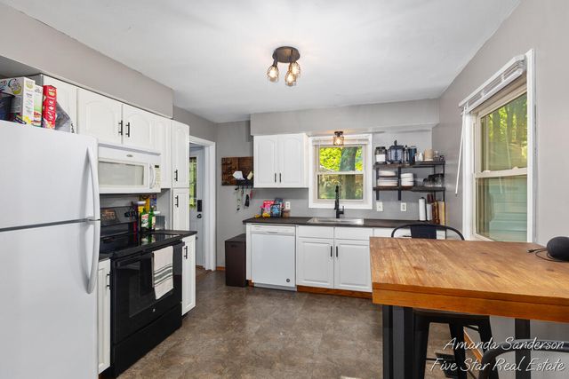 3746 Raven Avenue SW, Wyoming, MI 49509