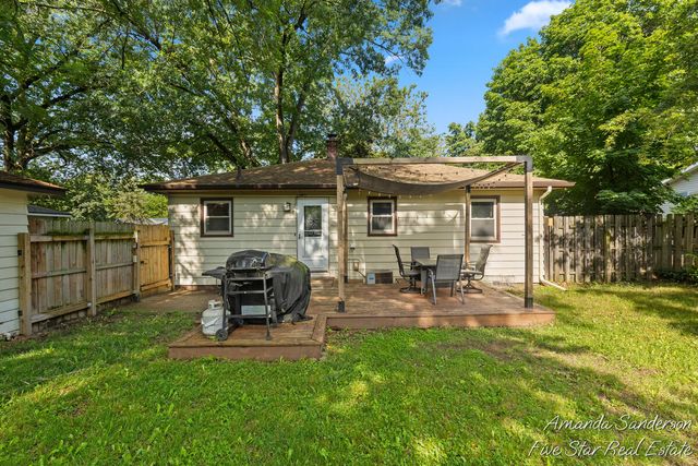 3746 Raven Avenue SW, Wyoming, MI 49509