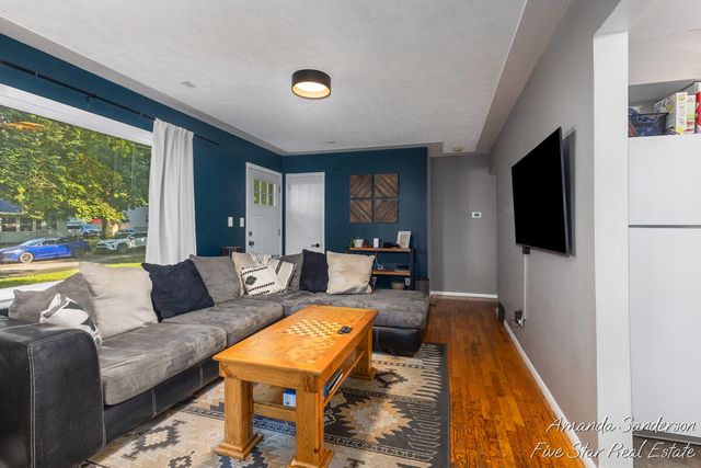 3746 Raven Avenue SW, Wyoming, MI 49509