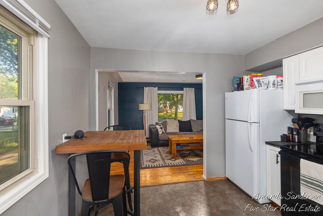 3746 Raven Avenue SW, Wyoming, MI 49509