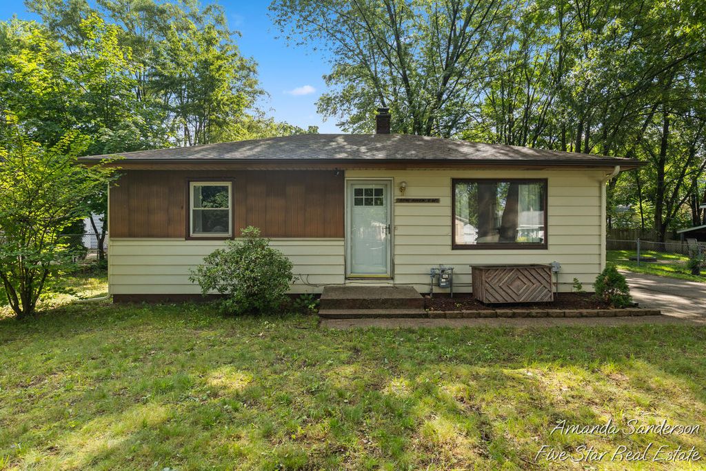 3746 Raven Avenue SW, Wyoming, MI 49509