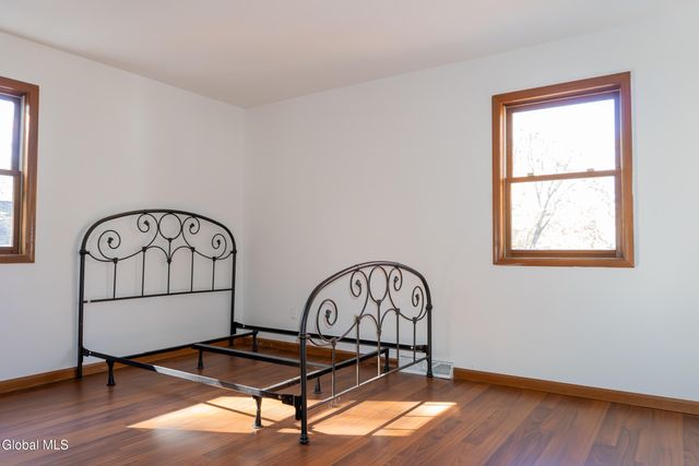 141 Clement Avenue, Schenectady, NY 12304