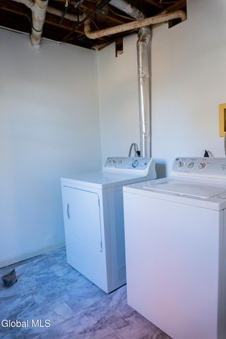 141 Clement Avenue, Schenectady, NY 12304