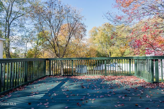 141 Clement Avenue, Schenectady, NY 12304