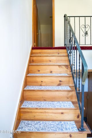 141 Clement Avenue, Schenectady, NY 12304