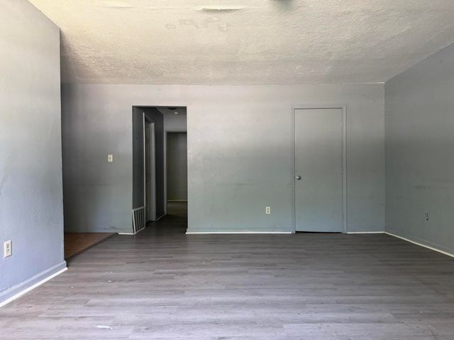 1629 N Sherman Avenue, Springfield, MO 65803