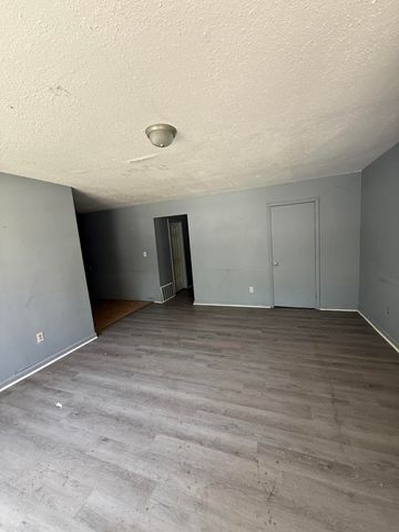 1629 N Sherman Avenue, Springfield, MO 65803