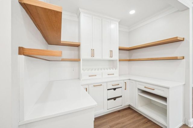 1600 Spring Arbor SW Court, Lilburn, GA 30047