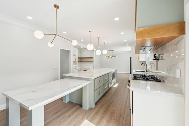 1600 Spring Arbor SW Court, Lilburn, GA 30047