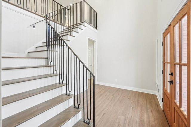 1600 Spring Arbor SW Court, Lilburn, GA 30047