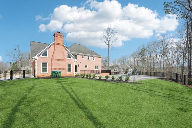 1600 Spring Arbor SW Court, Lilburn, GA 30047