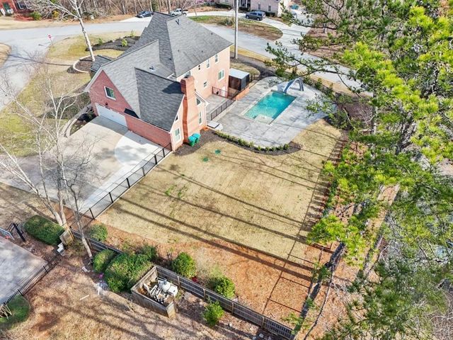 1600 Spring Arbor SW Court, Lilburn, GA 30047