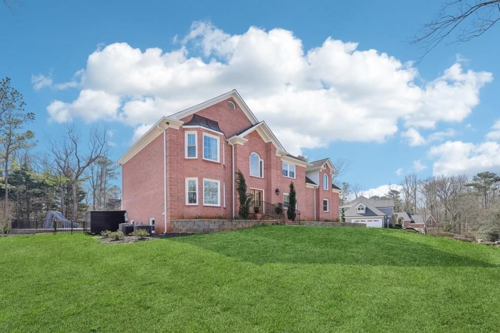 1600 Spring Arbor SW Court, Lilburn, GA 30047