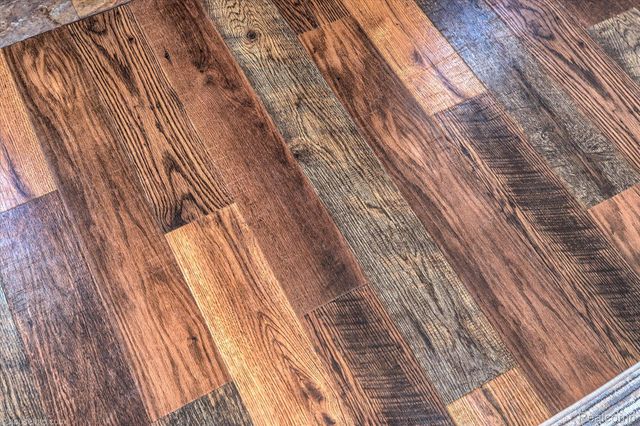 2051 E Oakwood Road, Addison Township, MI 48370