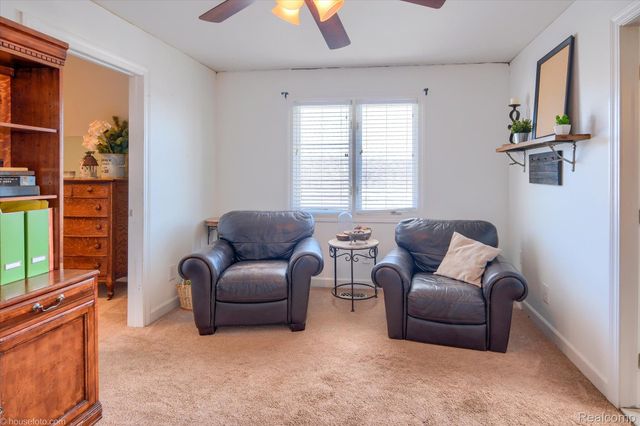 2051 E Oakwood Road, Addison Township, MI 48370