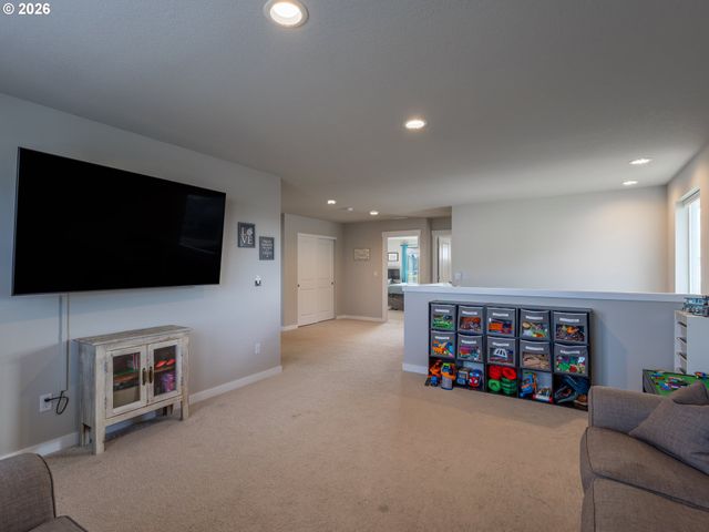 8827 N 1ST Cir, Ridgefield, WA 98642