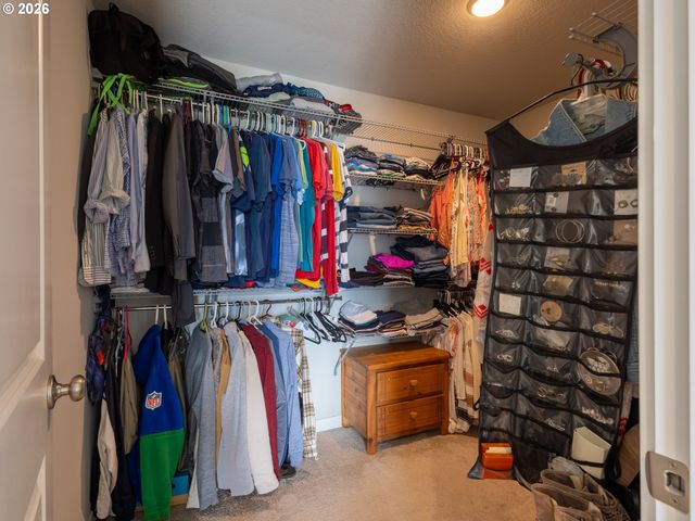 8827 N 1ST Cir, Ridgefield, WA 98642