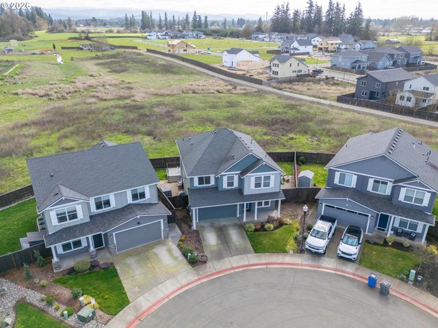 8827 N 1ST Cir, Ridgefield, WA 98642