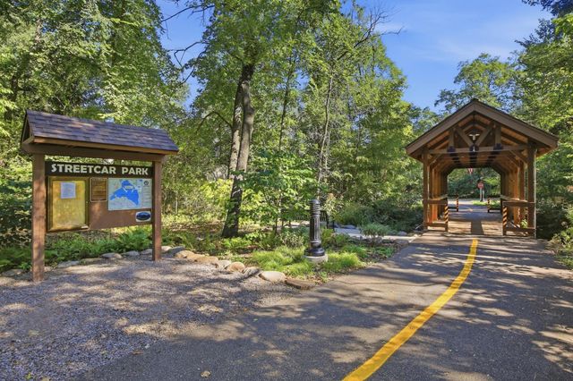 142 Wildwood Bay Drive, Mahtomedi, MN 55115