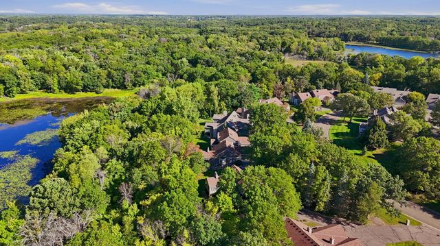 142 Wildwood Bay Drive, Mahtomedi, MN 55115