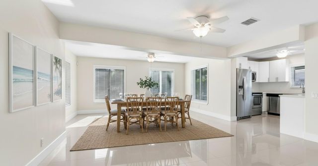 1004 SE 14th Street, Deerfield Beach, FL 33441