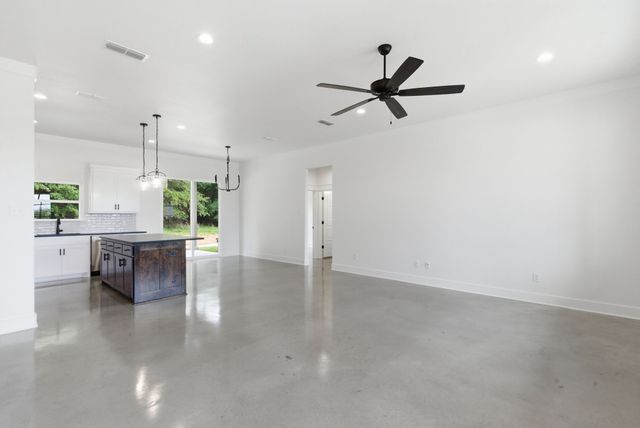 145 Graystone, Weatherford, TX 76088