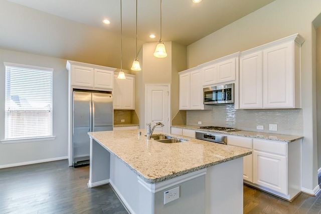 6018 Grace Falls Drive, Richmond, TX 77407