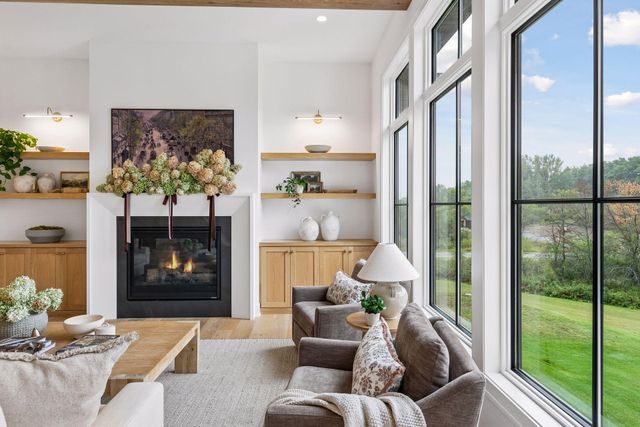 9763 Frontier Lane, Lakeville, MN 55044