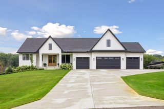 9763 Frontier Lane, Lakeville, MN 55044